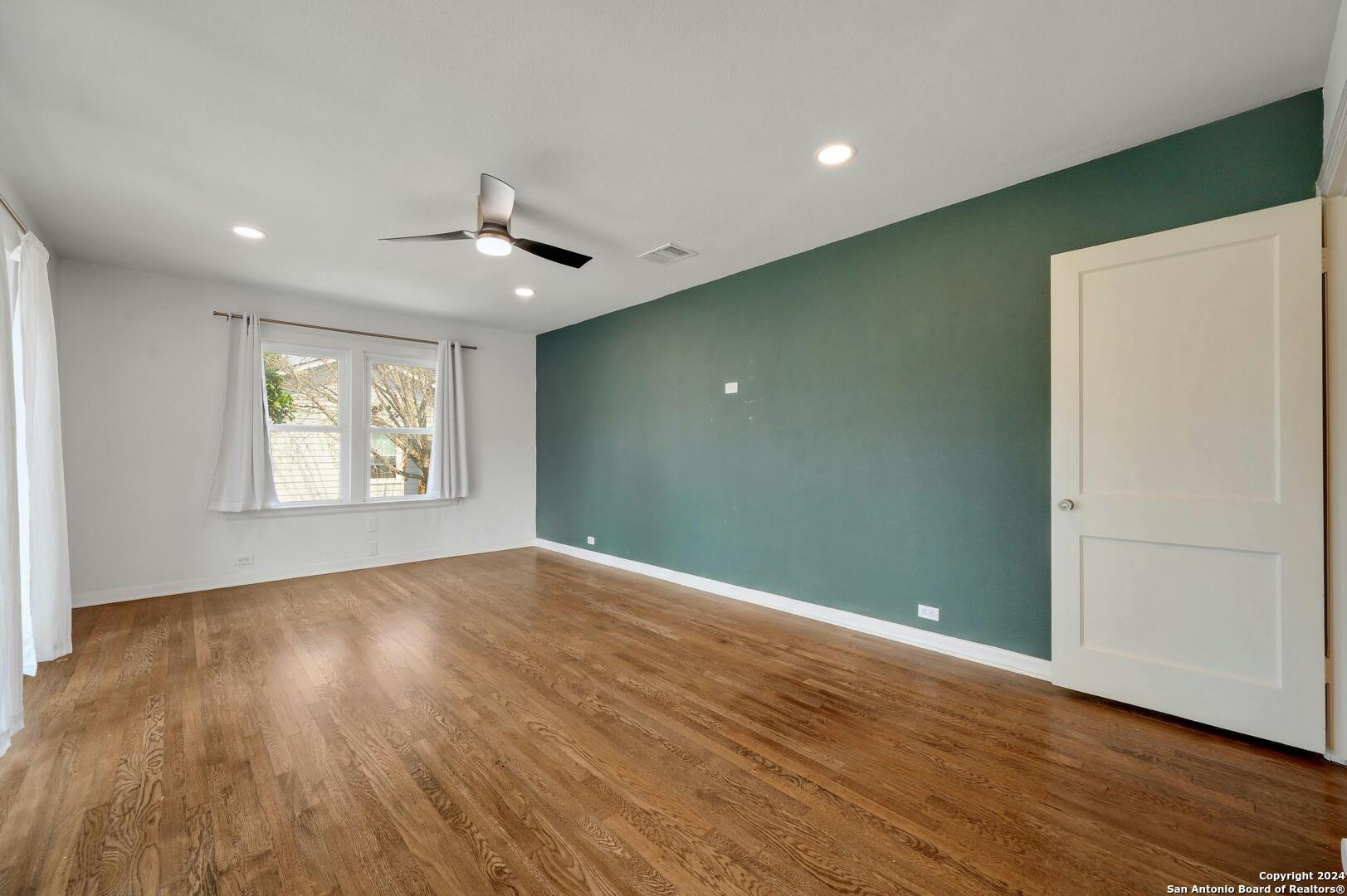 148 chevy chase