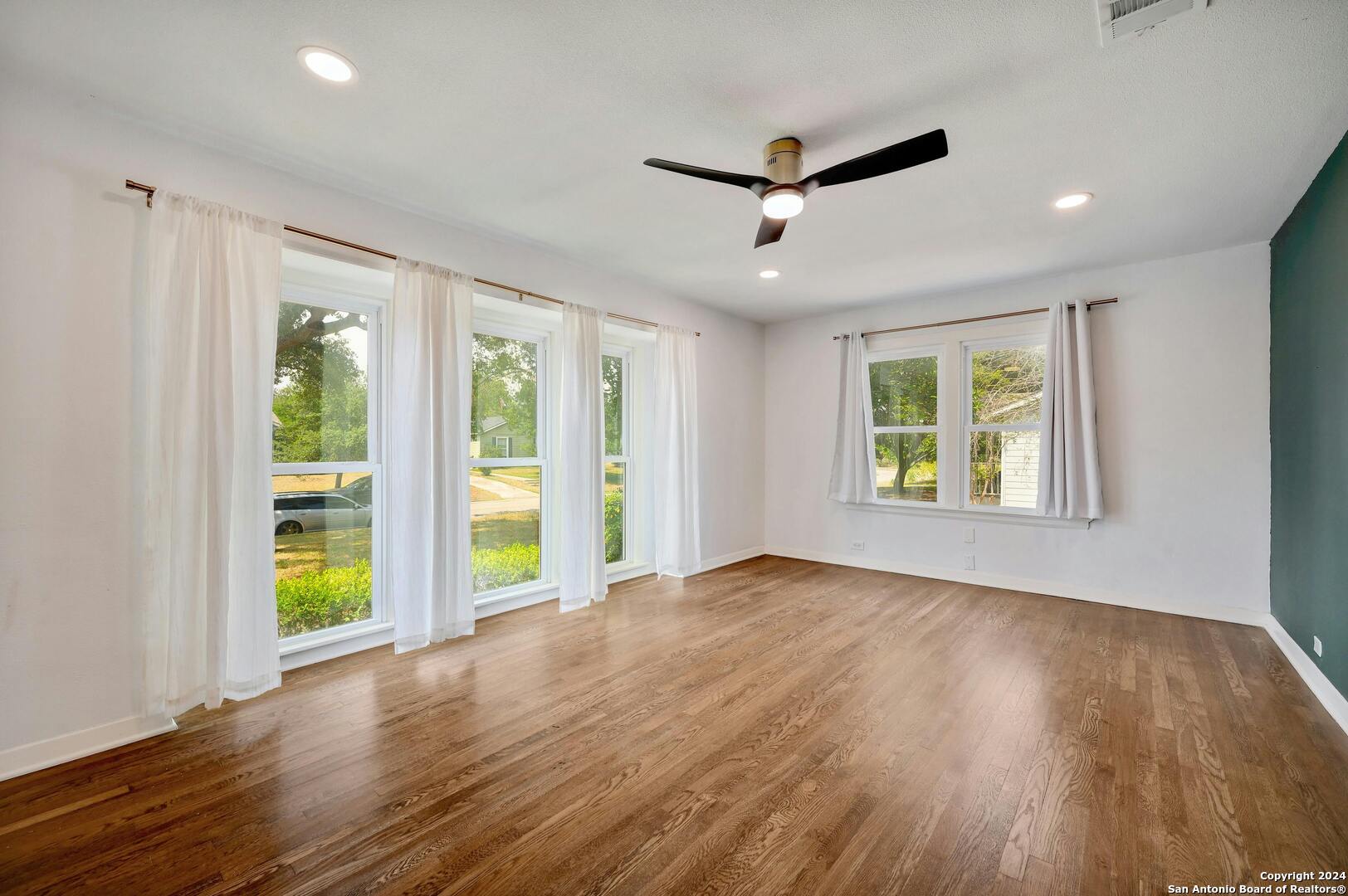 148 chevy chase