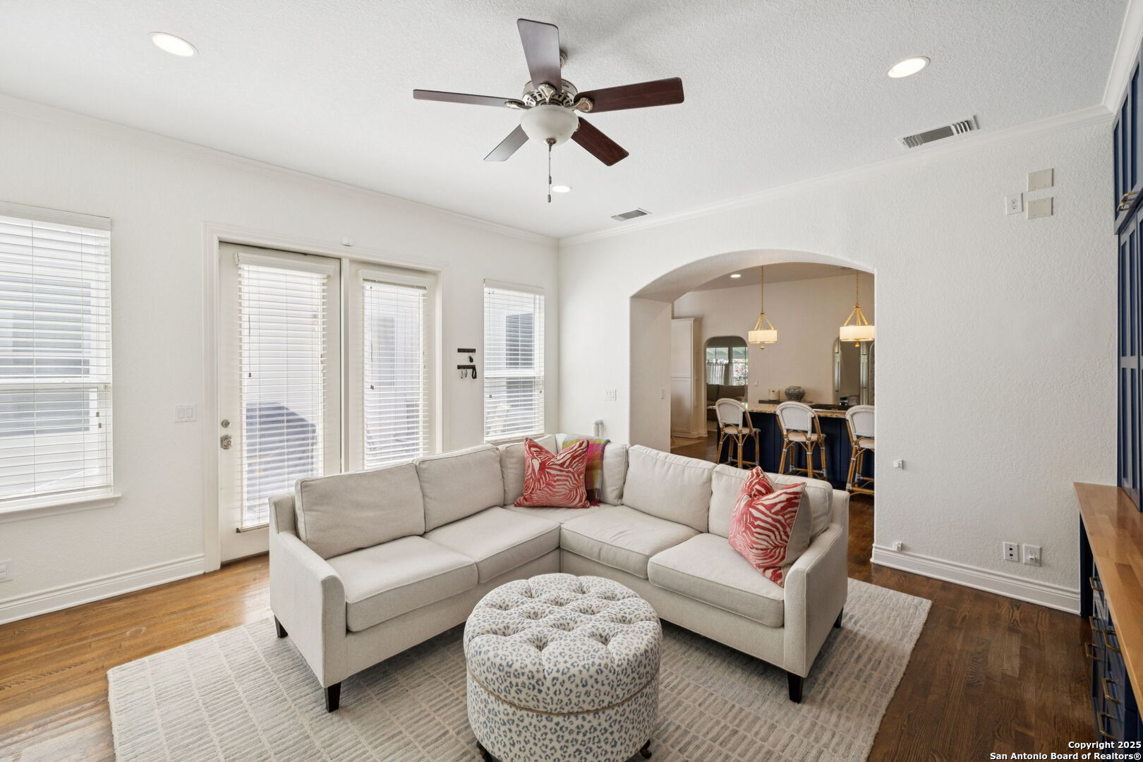 235 E Fair Oaks