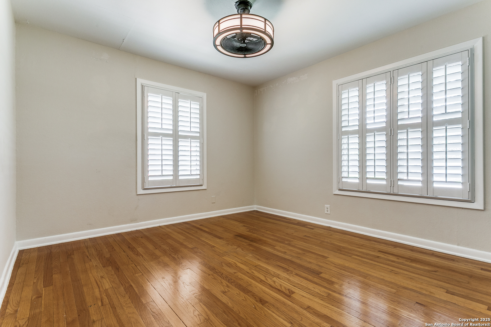 411 E Nottingham