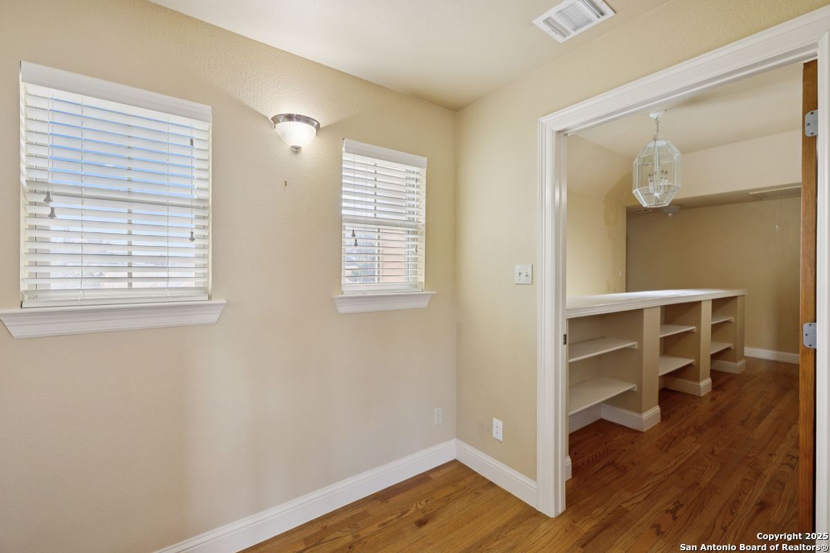 214 Vance St
