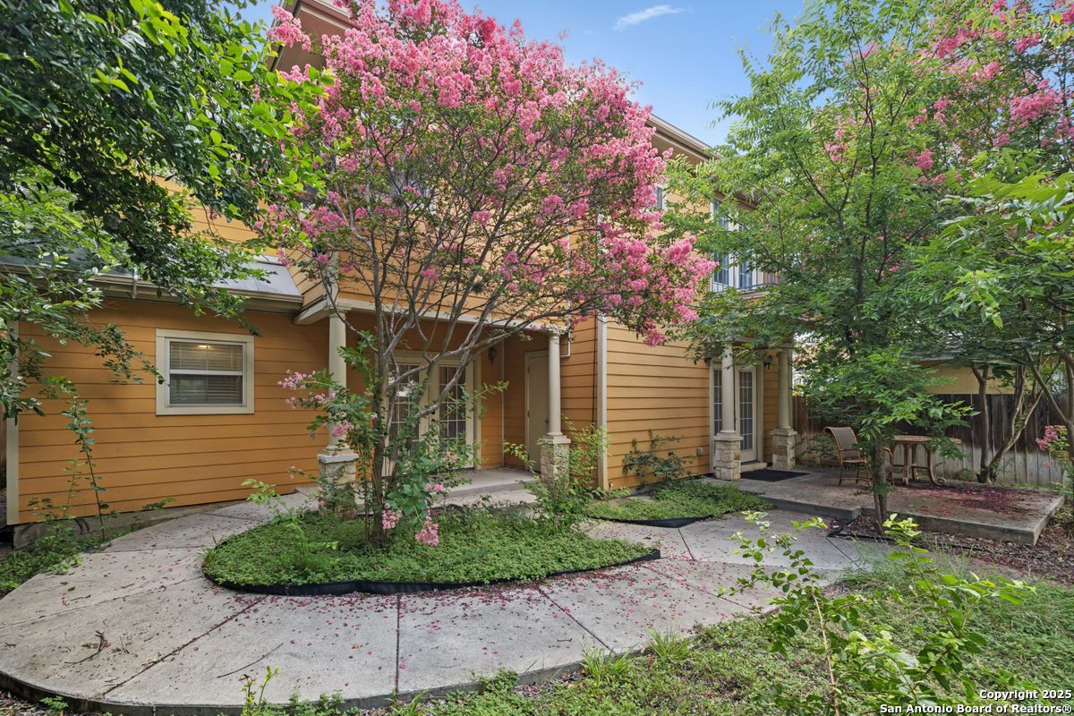 214 Vance St