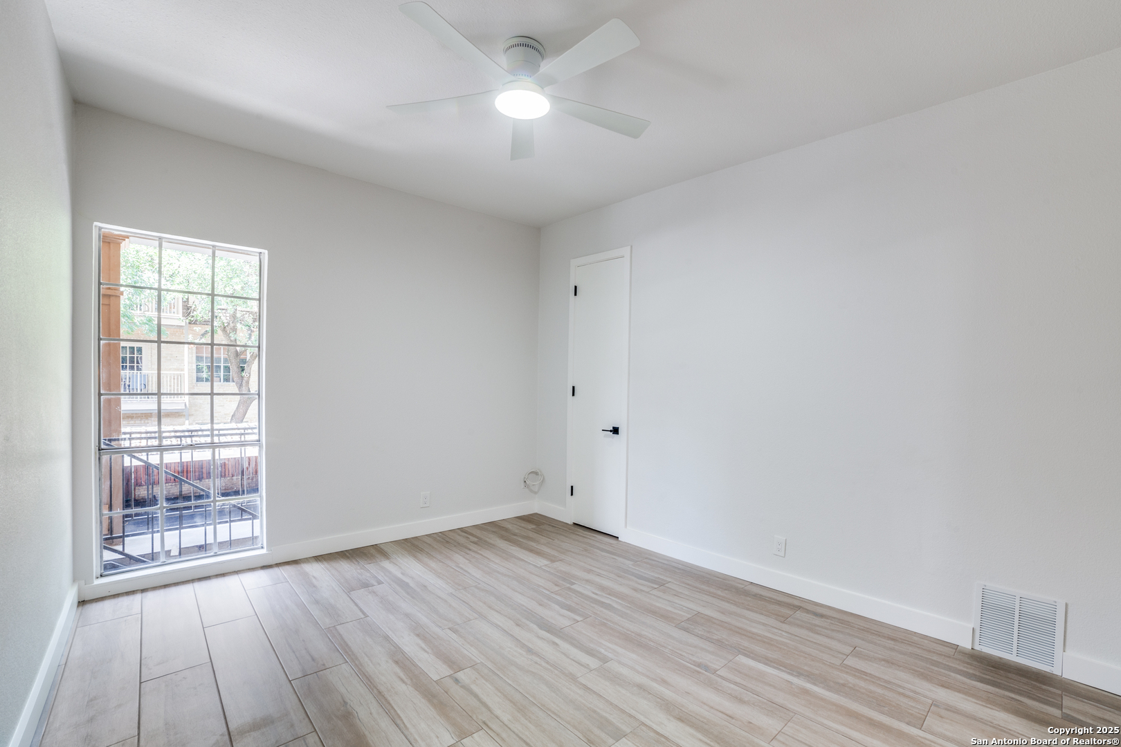 7711 Broadway 11B