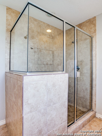 115 BLAKELEY DR