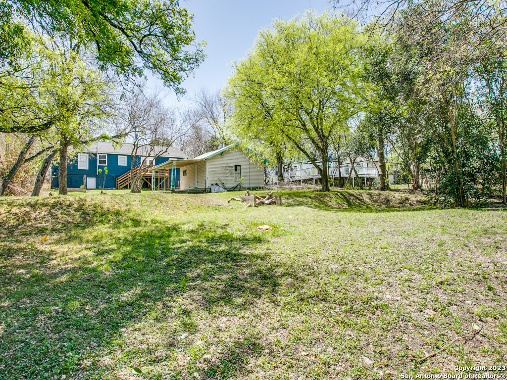 115 BLAKELEY DR