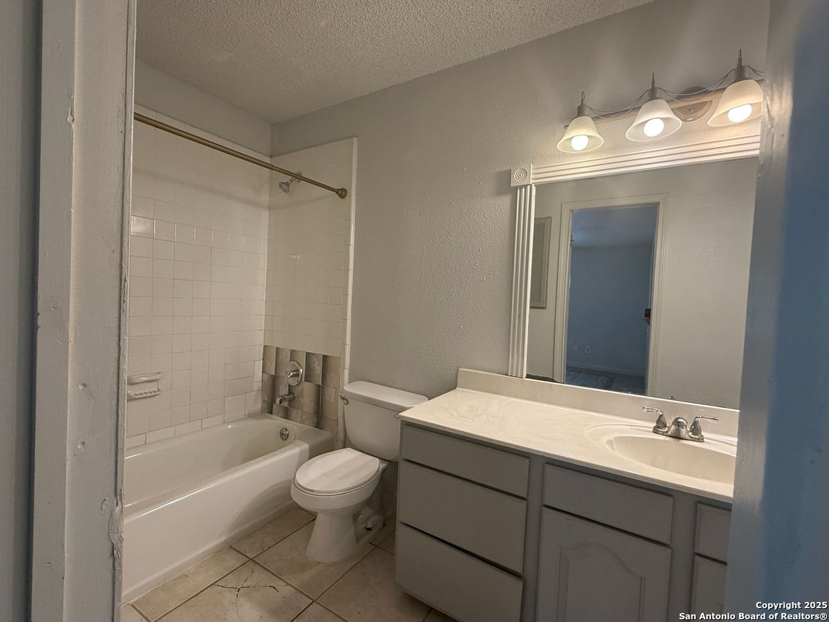 1226 NW 36th