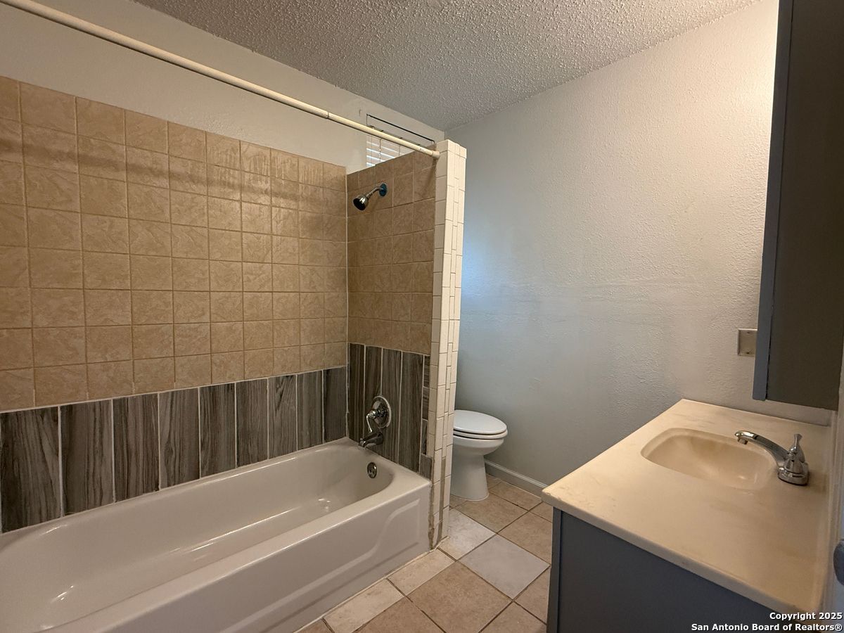 1226 NW 36th