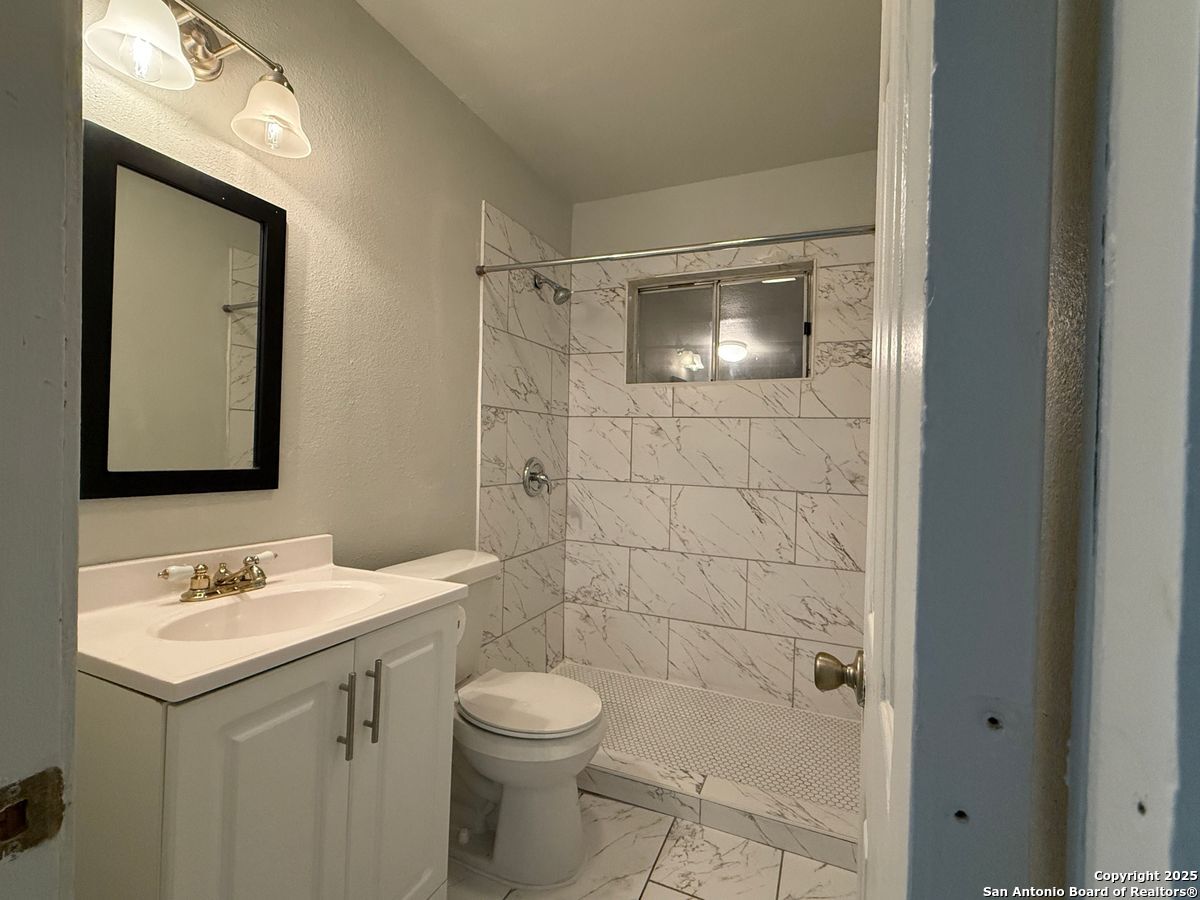 1226 NW 36th