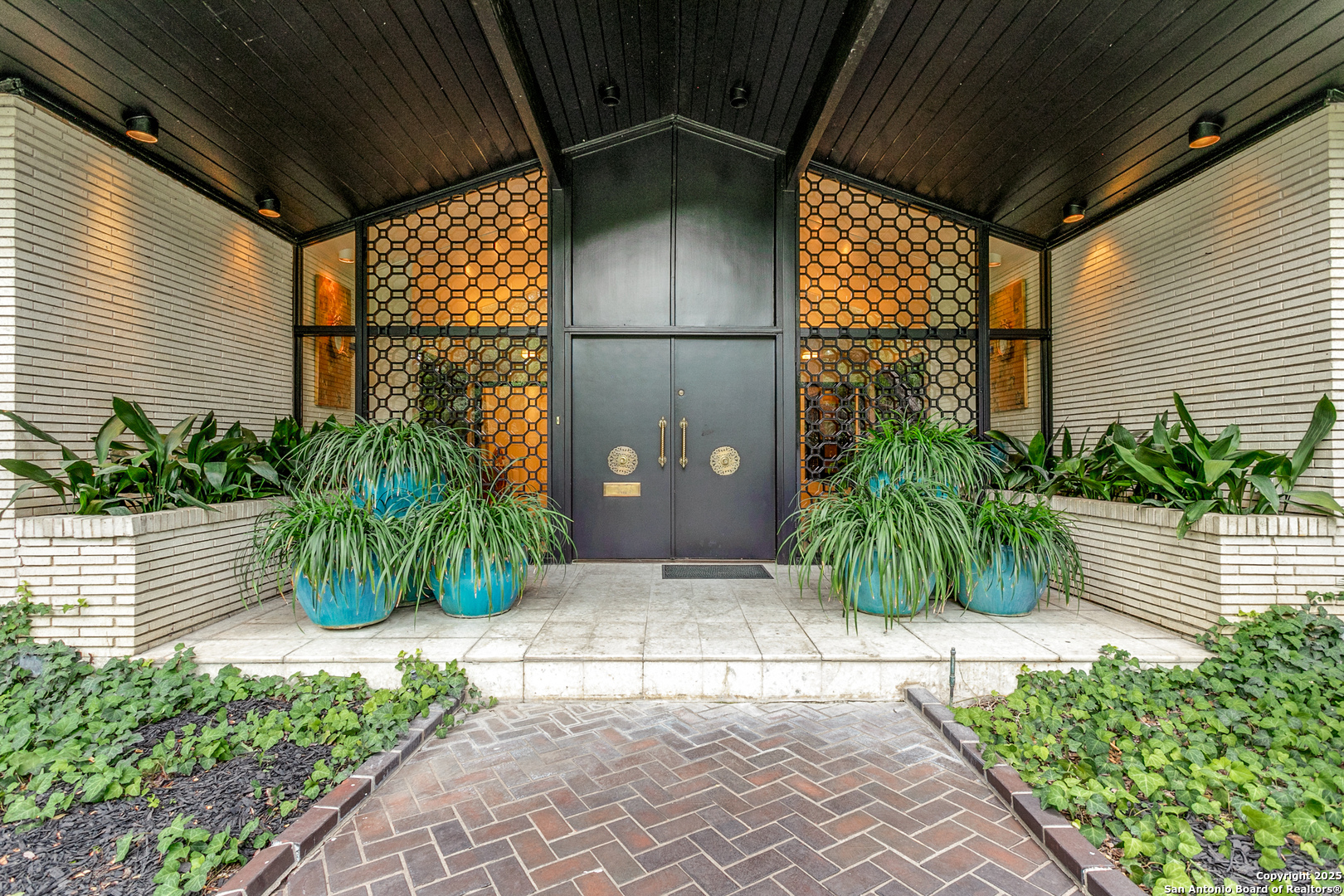 124 Thelma