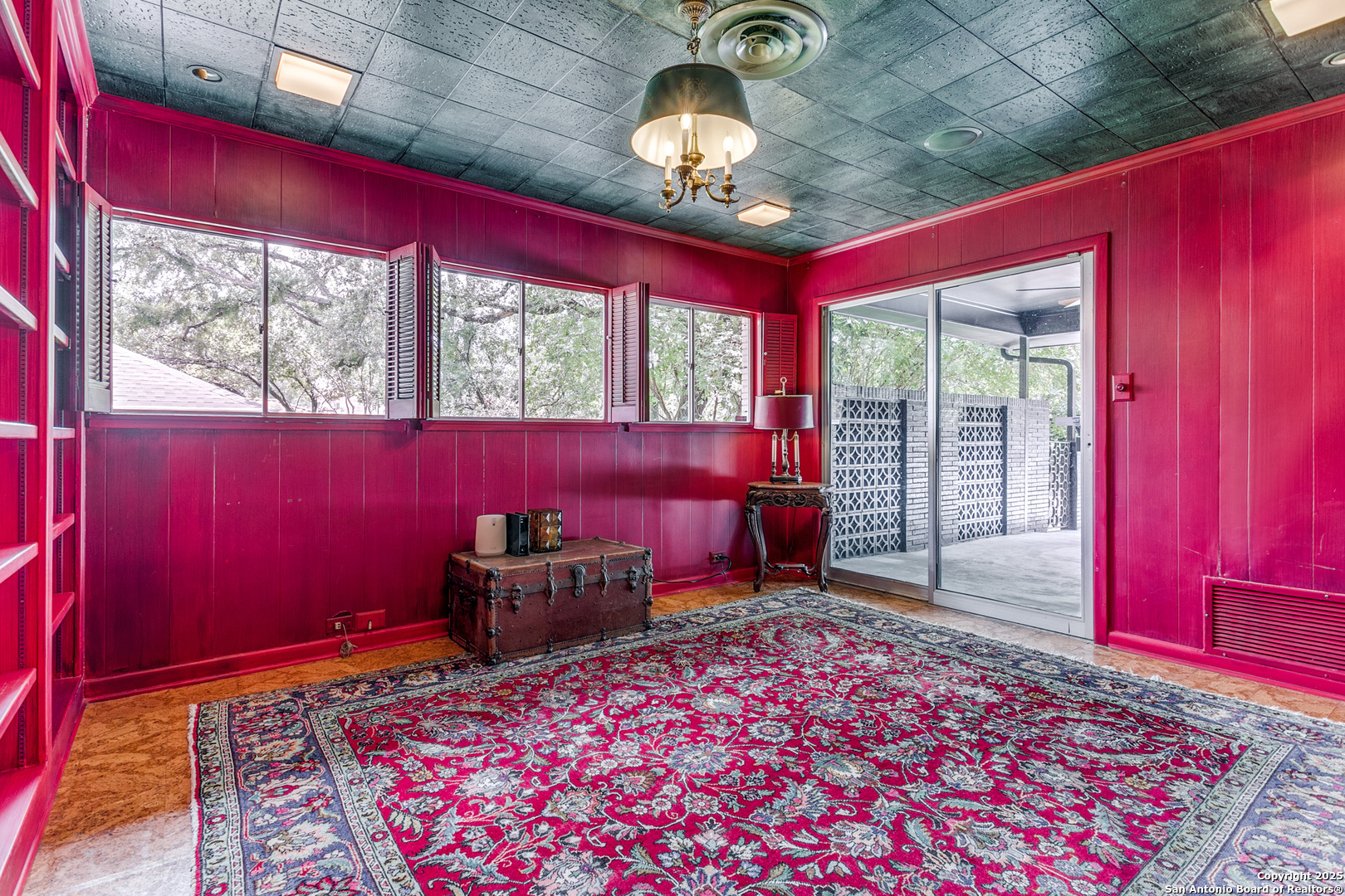 124 Thelma