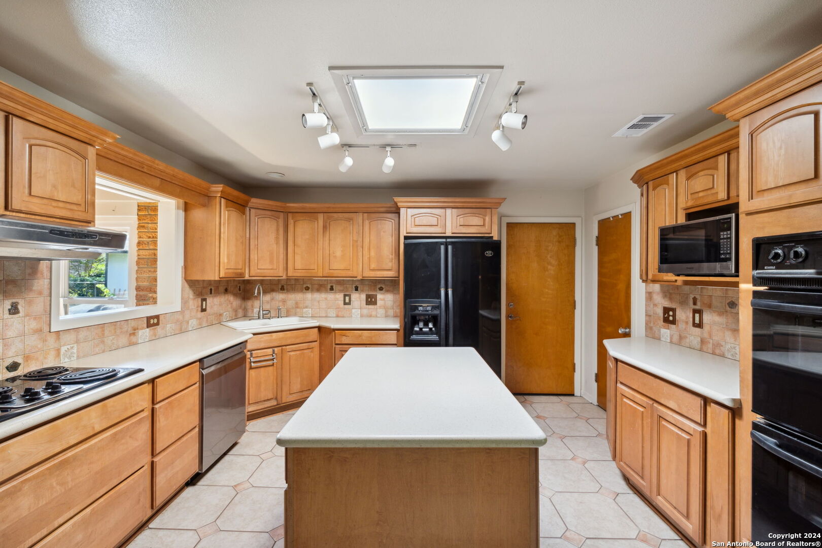 210 Laramie