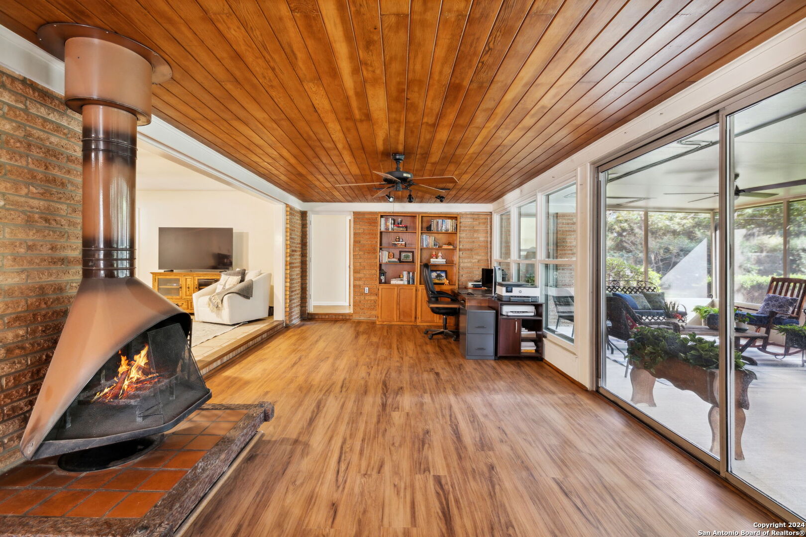 210 Laramie