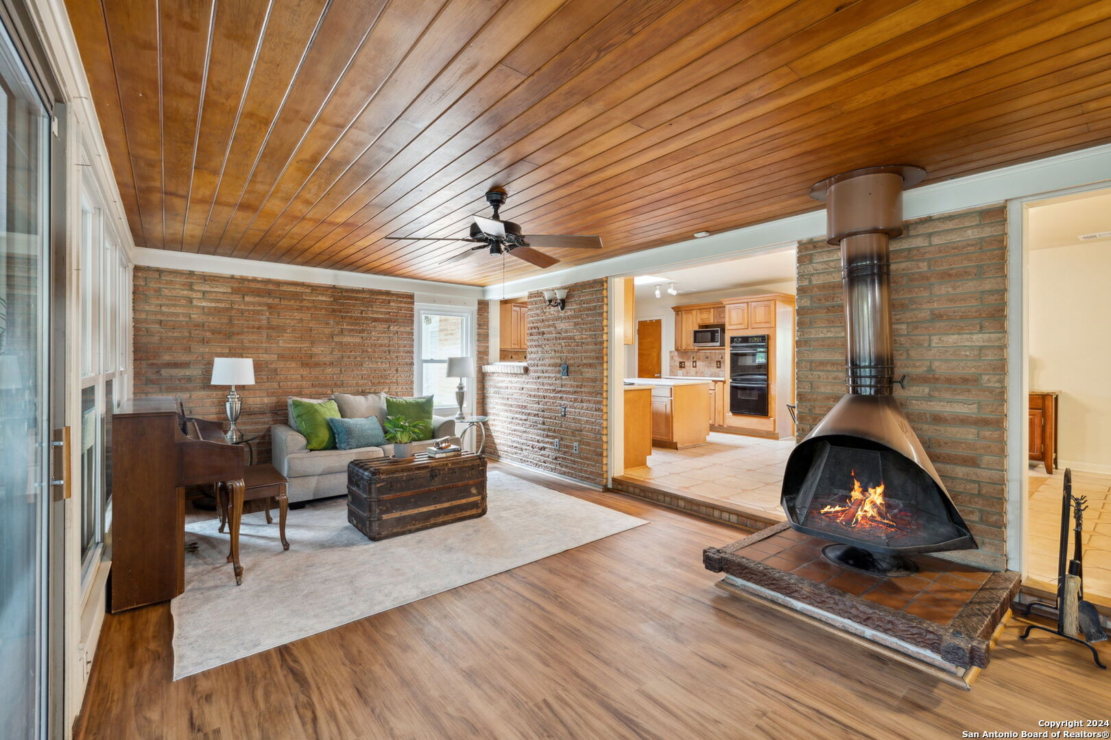 210 Laramie