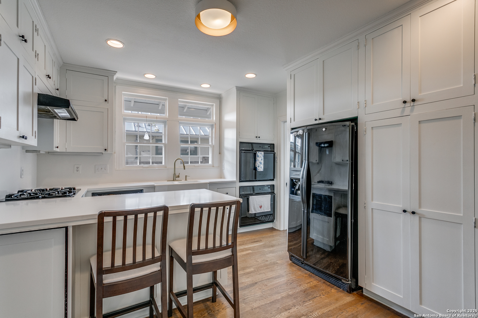 221 redwood