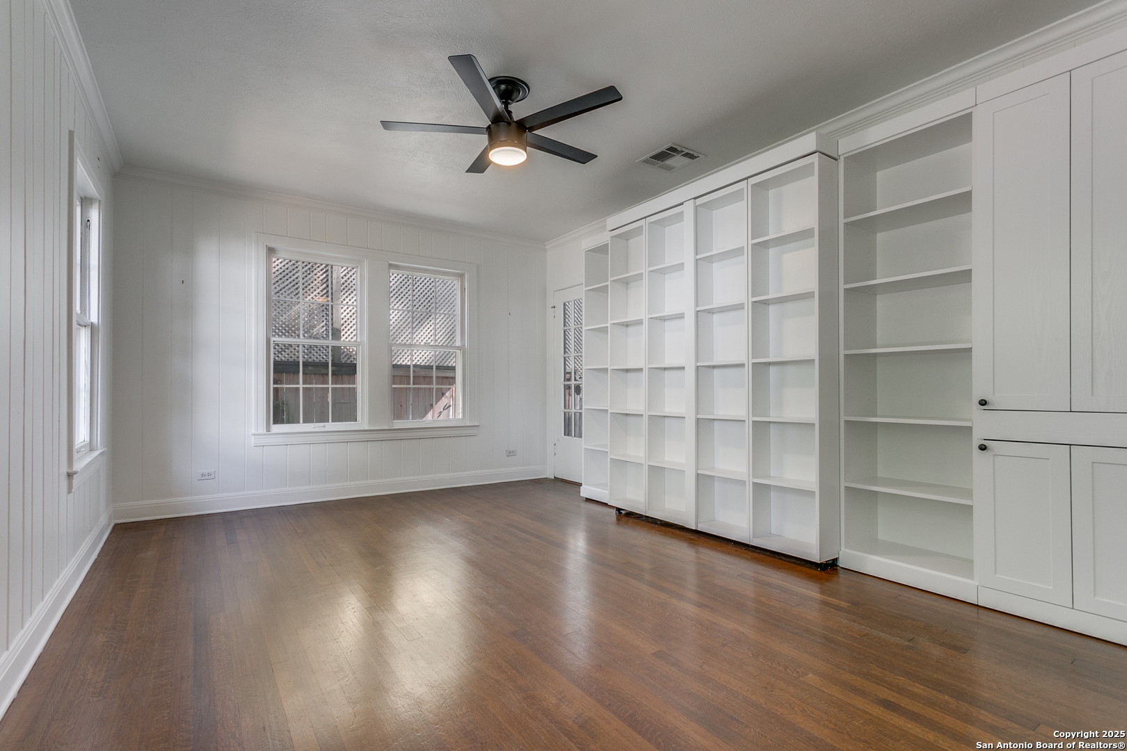 221 redwood