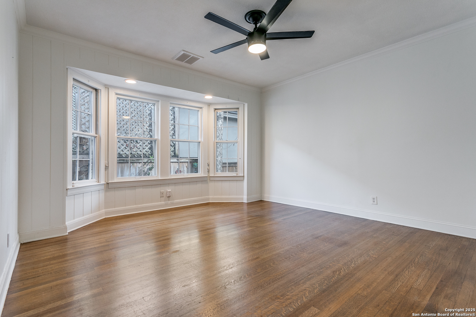 221 redwood