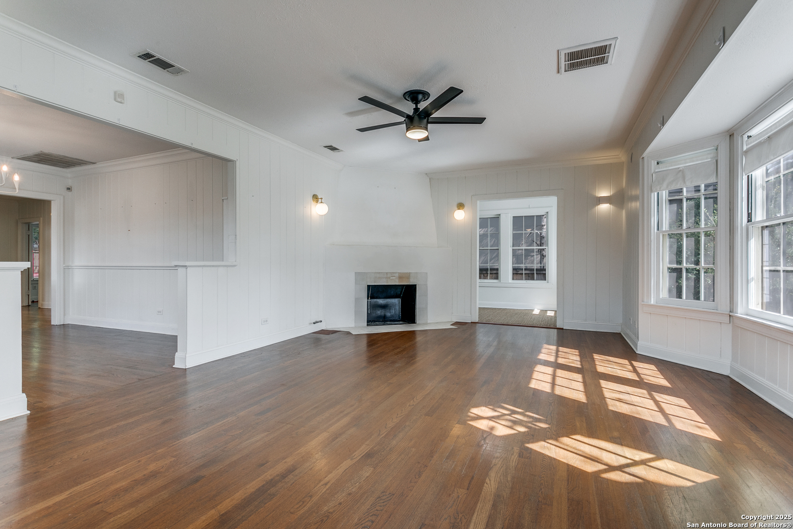 221 redwood
