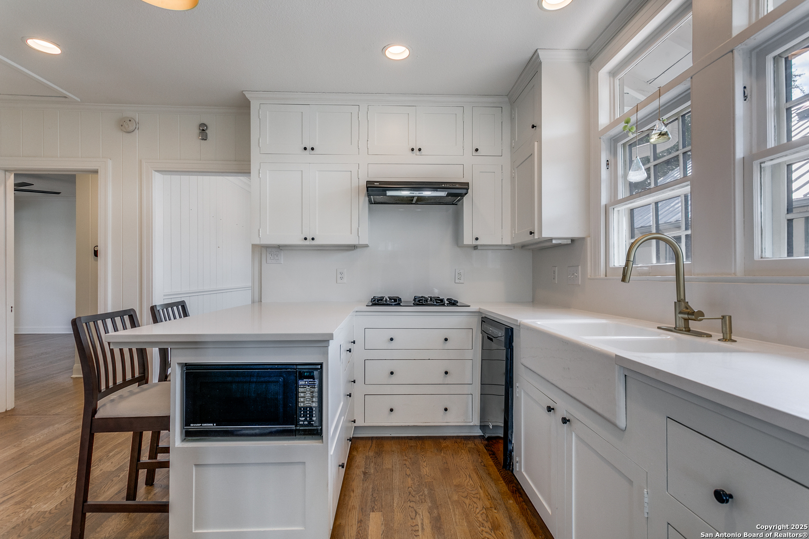 221 redwood