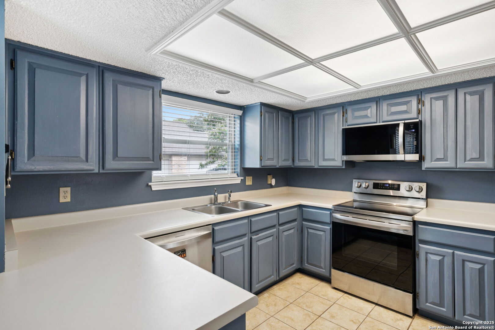 1411 Saint Andrews -