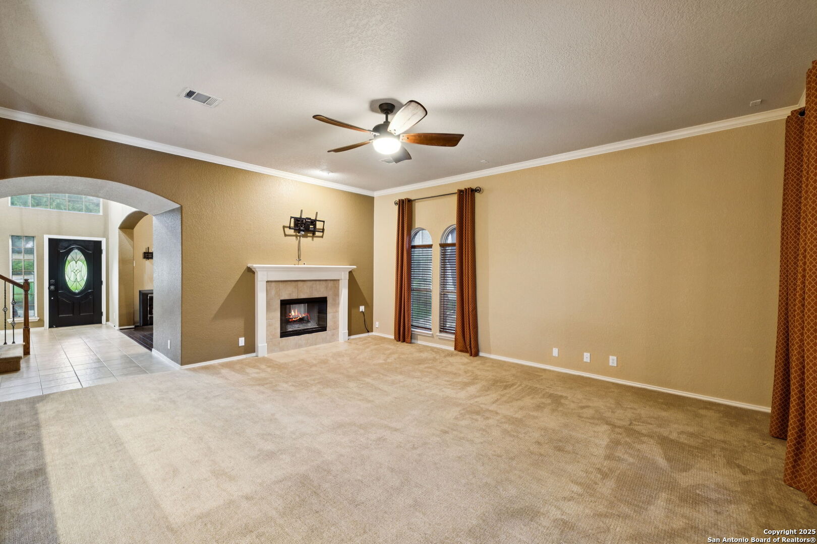 2504 Woodbridge