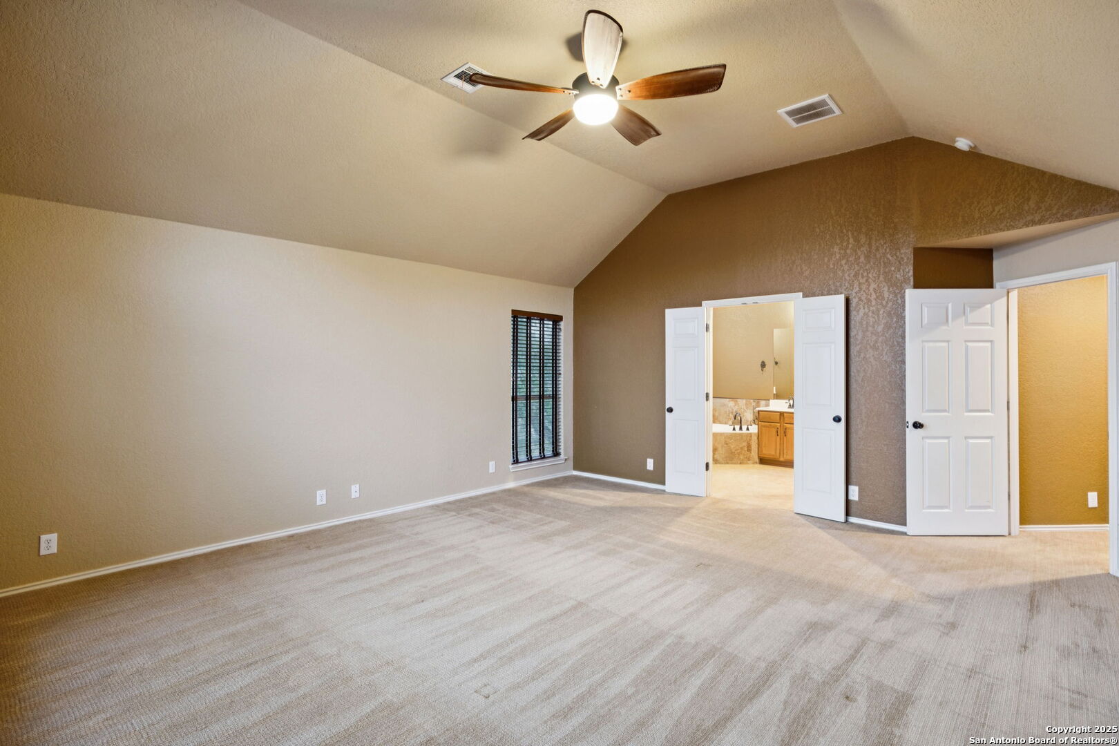 2504 Woodbridge