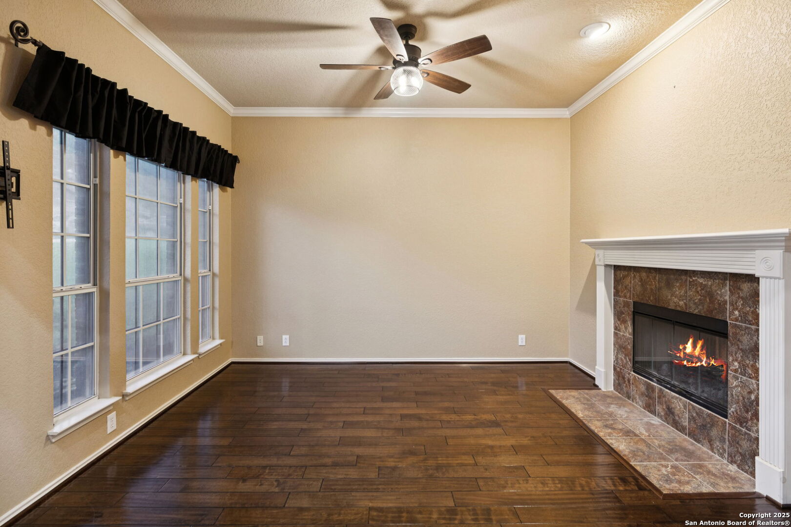2504 Woodbridge