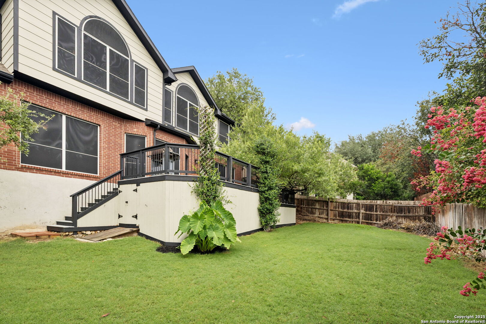 2504 Woodbridge