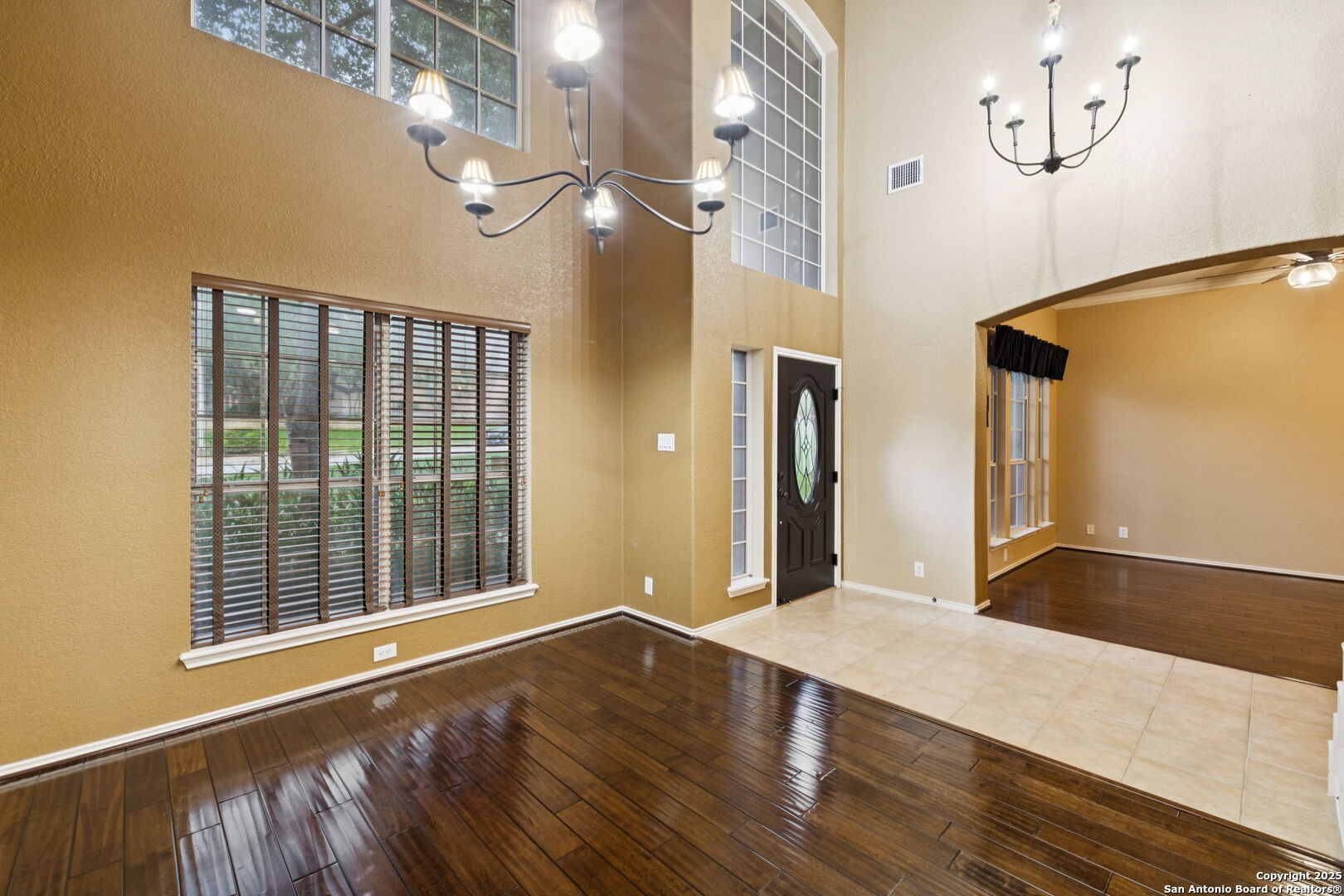 2504 Woodbridge