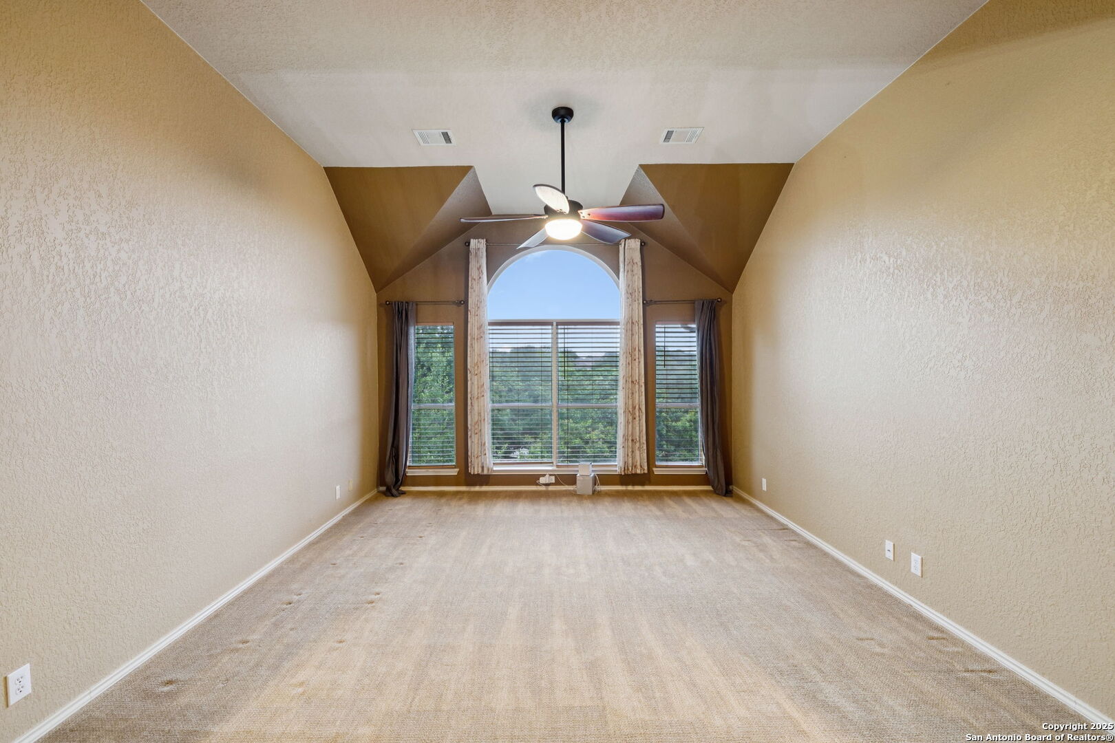 2504 Woodbridge