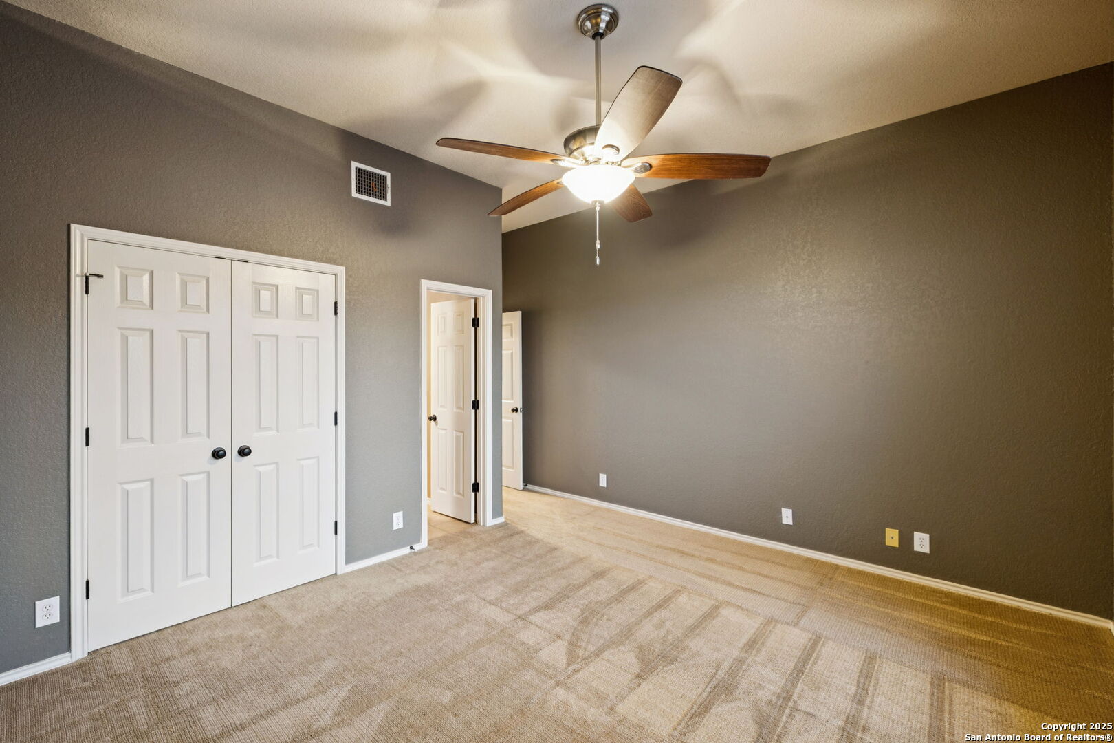 2504 Woodbridge