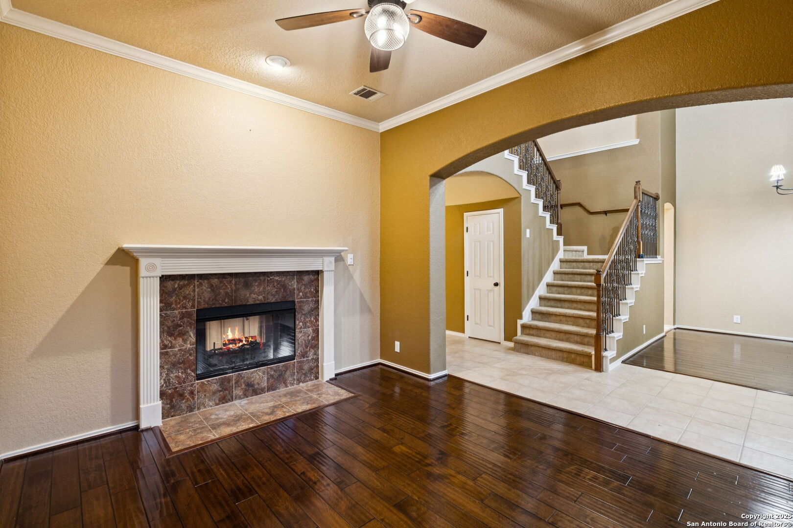 2504 Woodbridge