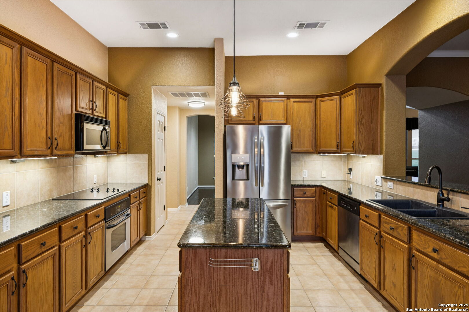 2504 Woodbridge