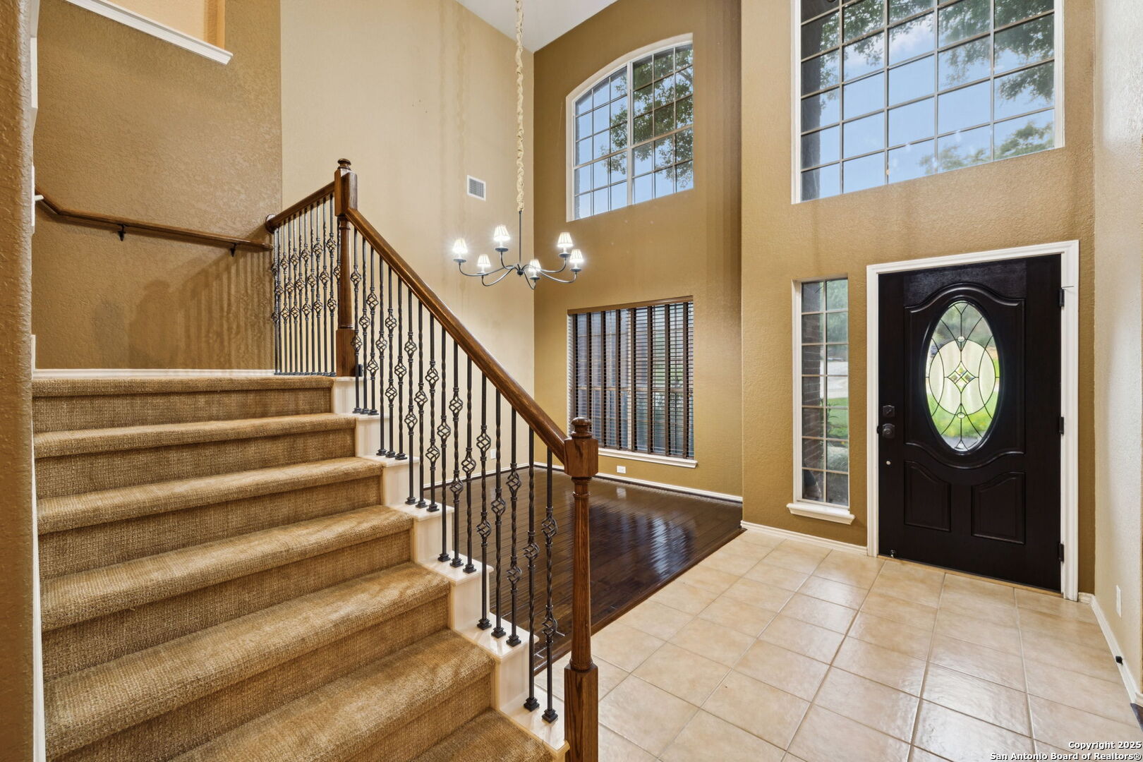 2504 Woodbridge