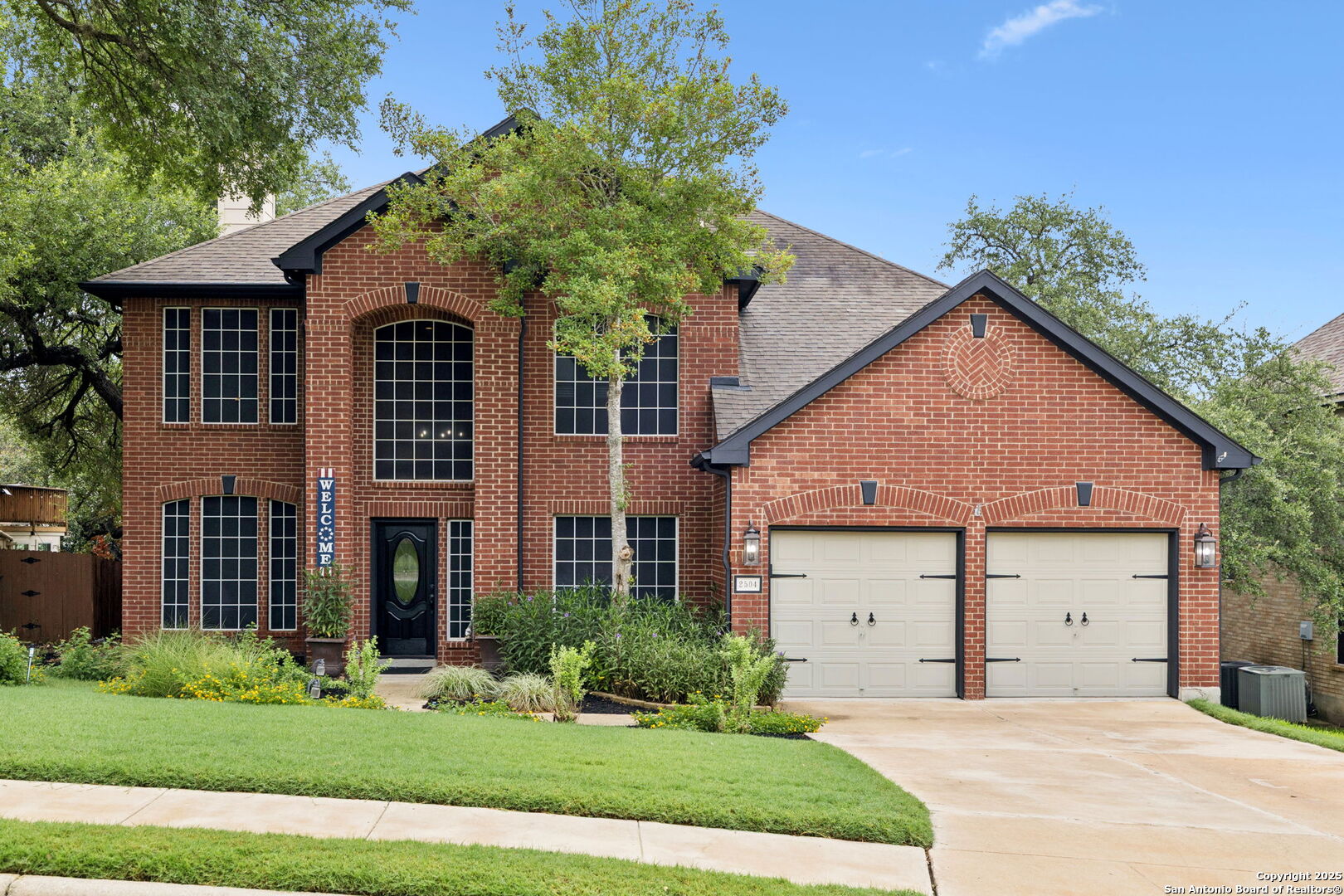 2504 Woodbridge