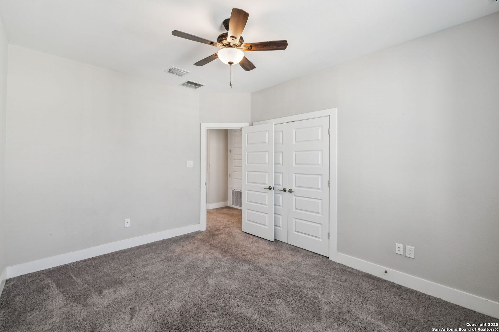 1511 E Sandalwood Ln #10