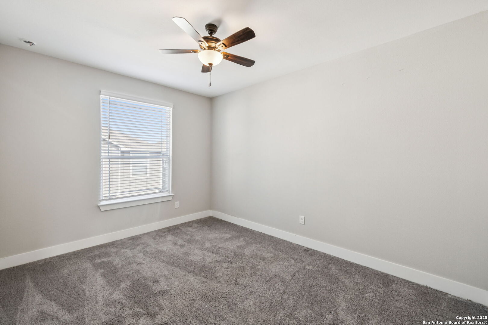 1511 E Sandalwood Ln #10