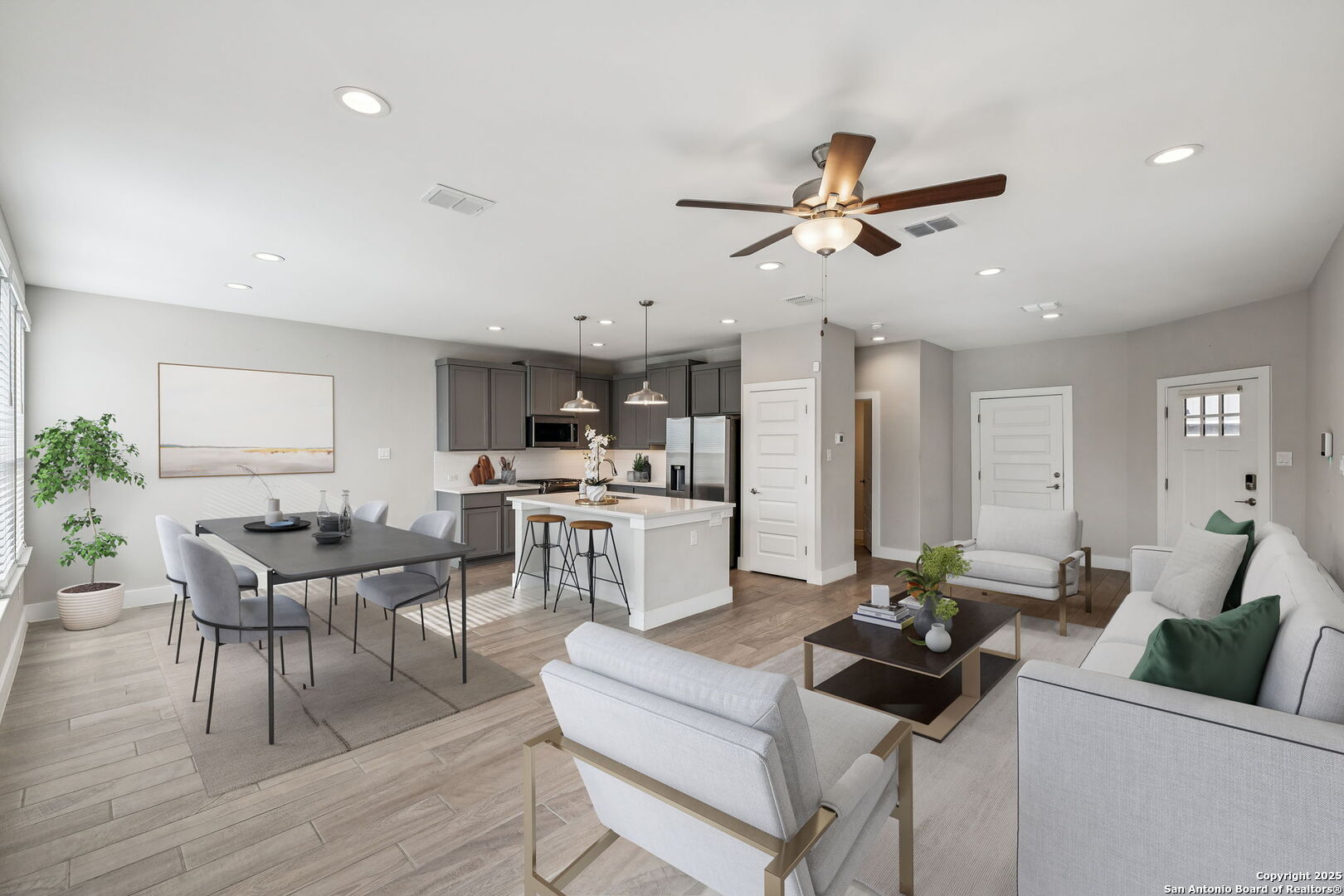 1511 E Sandalwood Ln #10