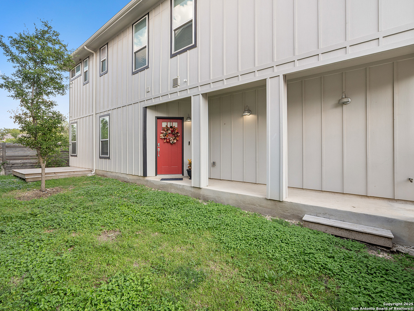 1511 E Sandalwood Ln #10