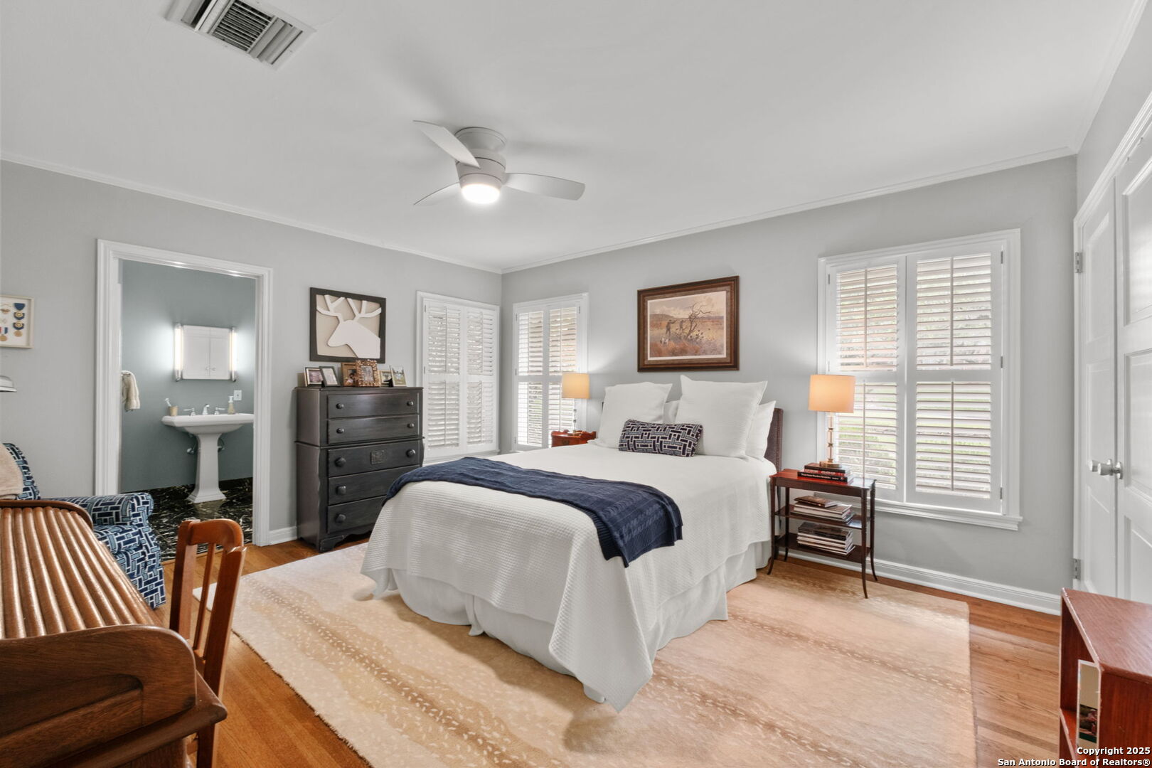 701 Ridgemont