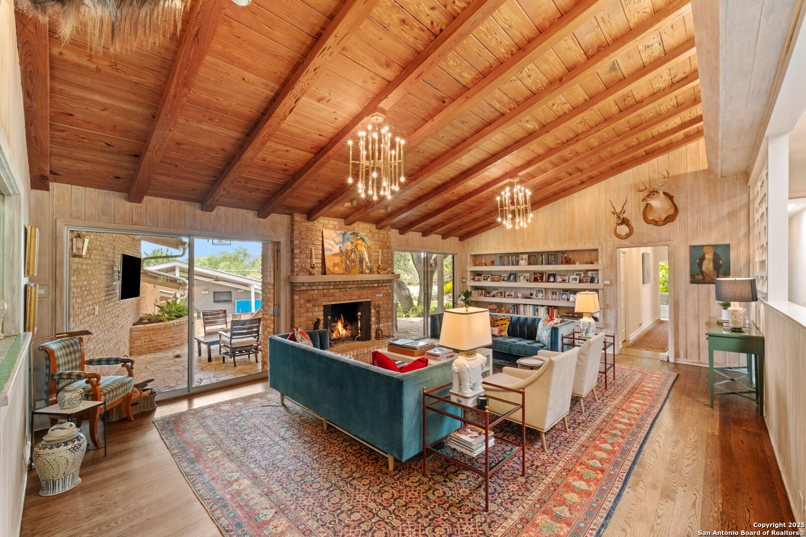 701 Ridgemont