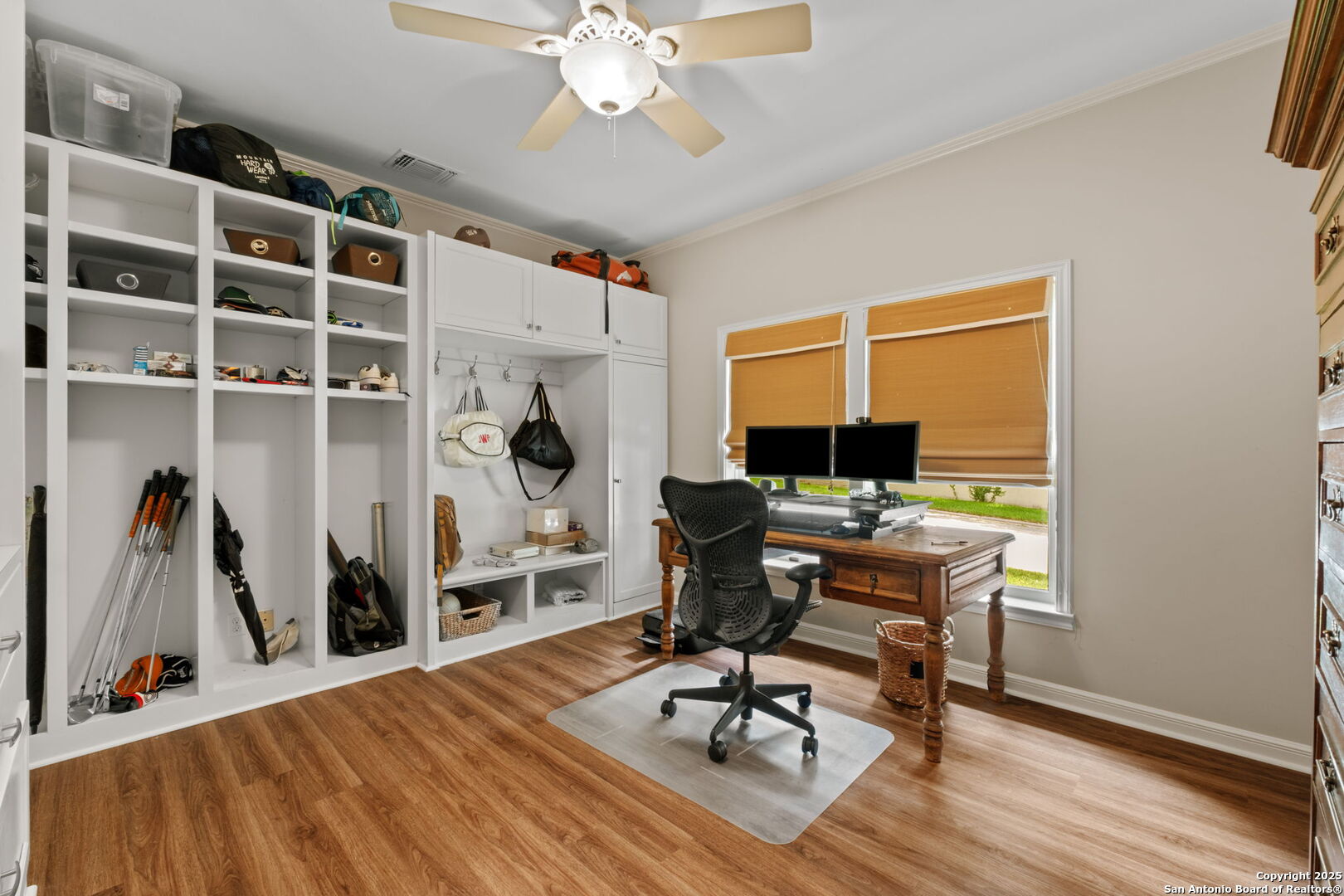701 Ridgemont