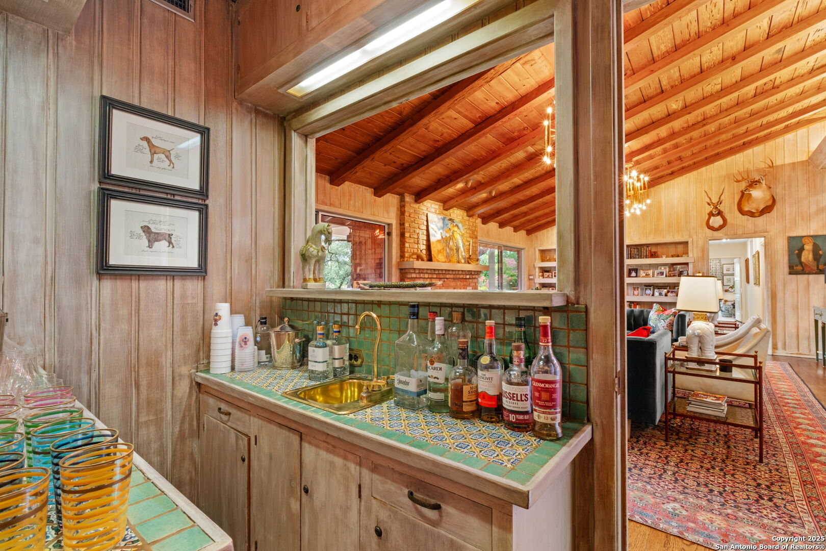 701 Ridgemont