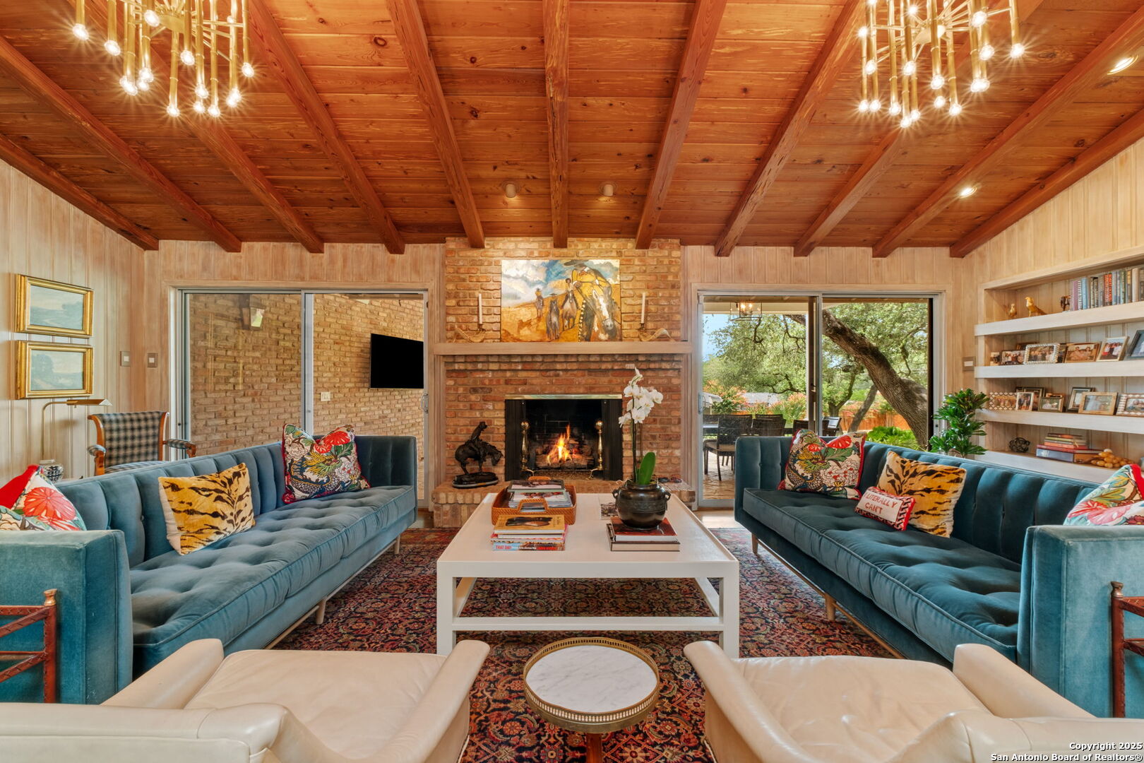 701 Ridgemont