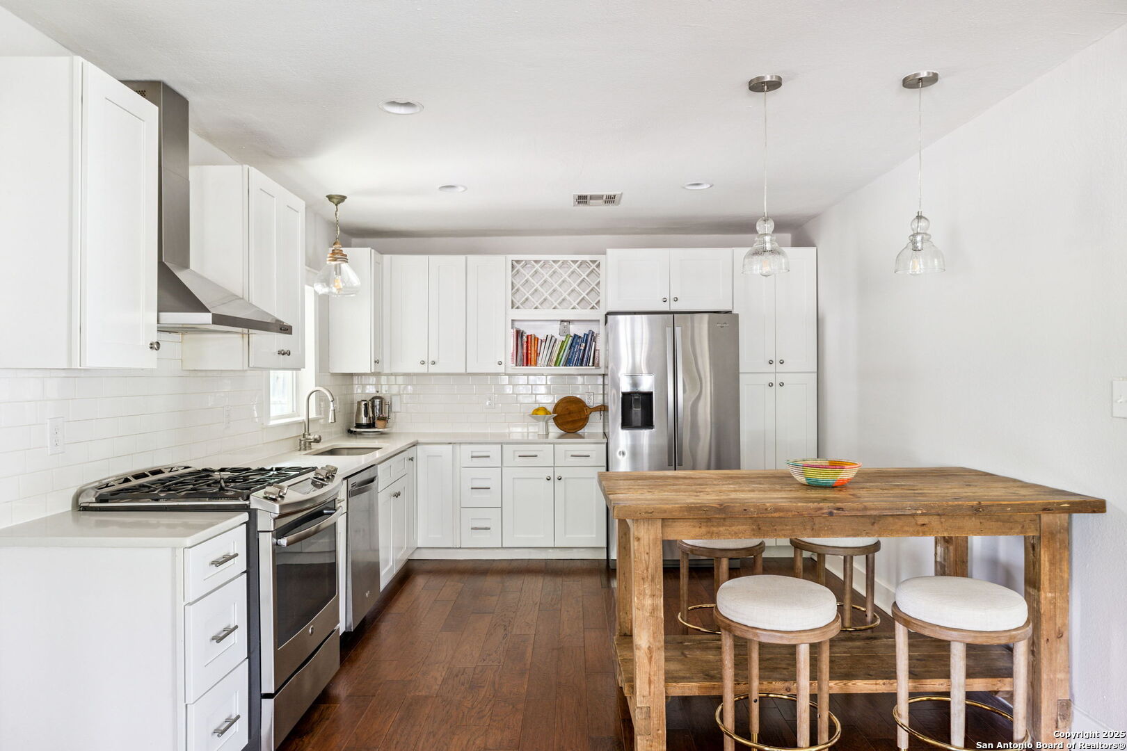 403 Larkwood