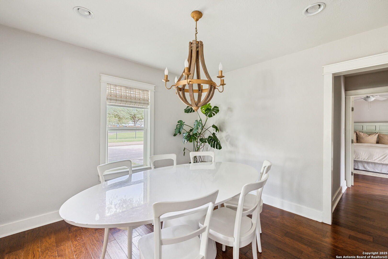 403 Larkwood