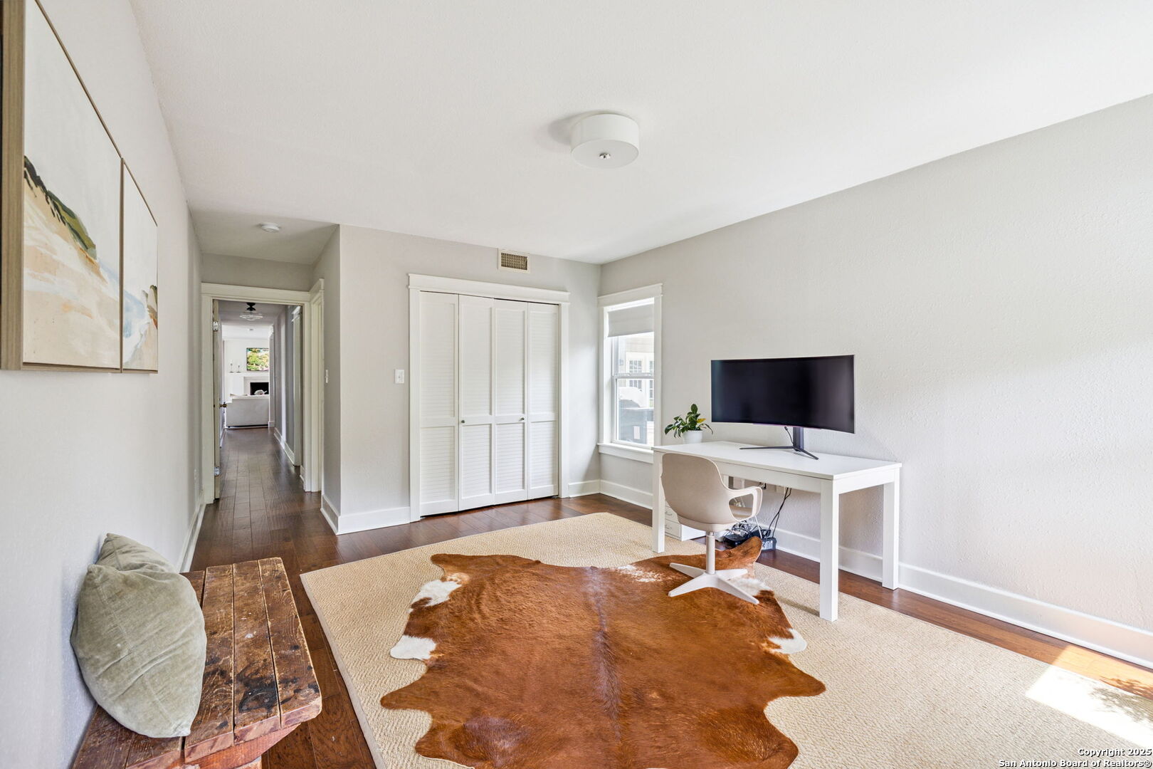 403 Larkwood