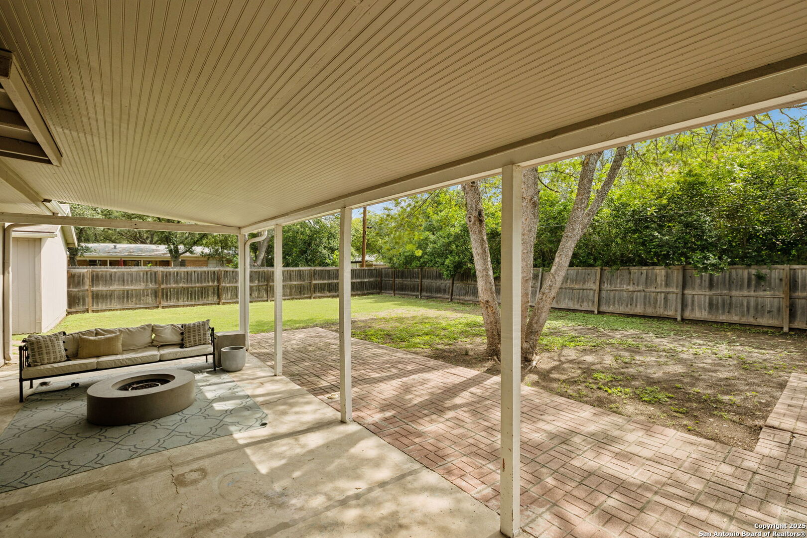403 Larkwood