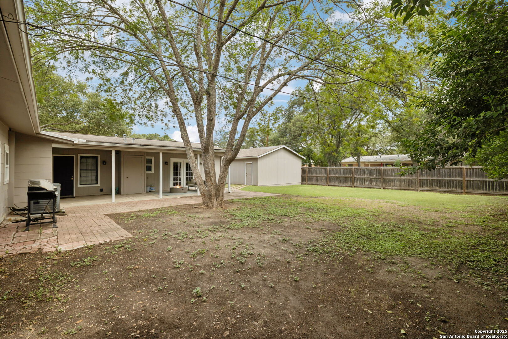 403 Larkwood