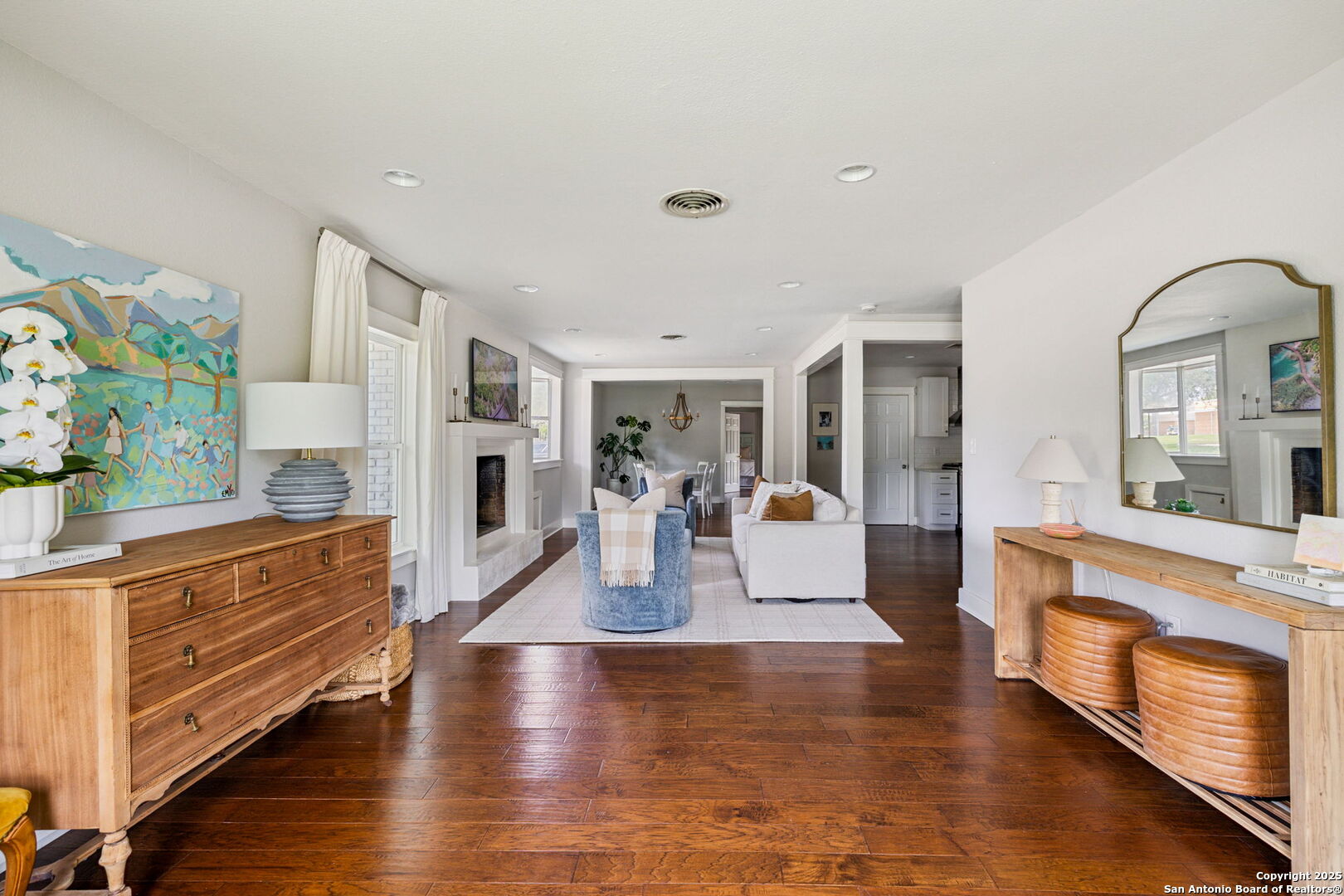 403 Larkwood