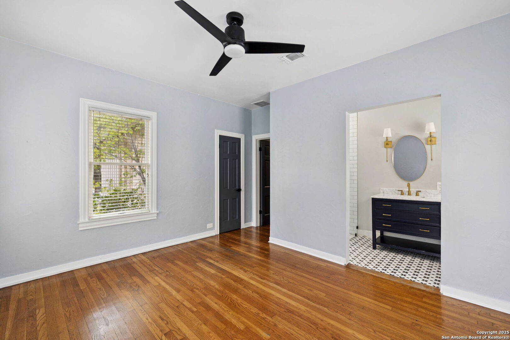 102 Nacogdoches